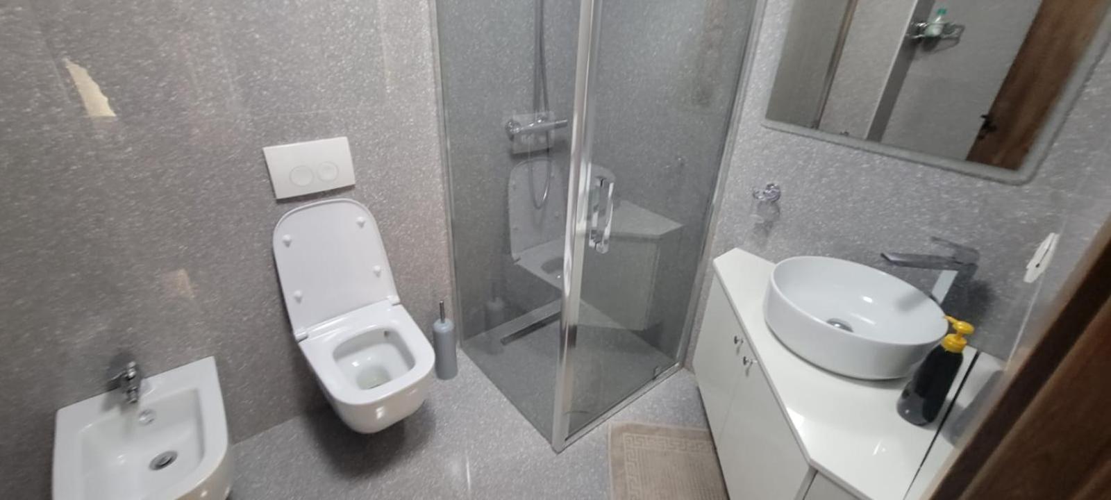 Opera Appartment تيرانا المظهر الخارجي الصورة
